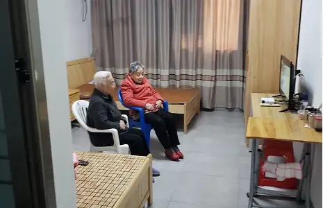 养老院老人生活